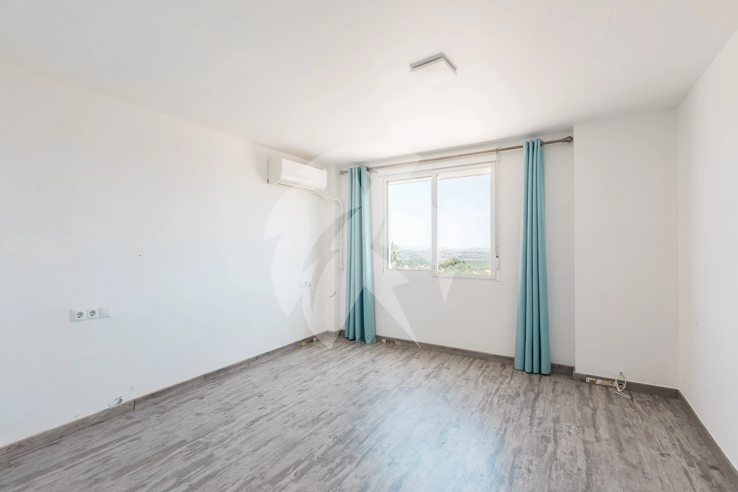 Property te koop in Chiva