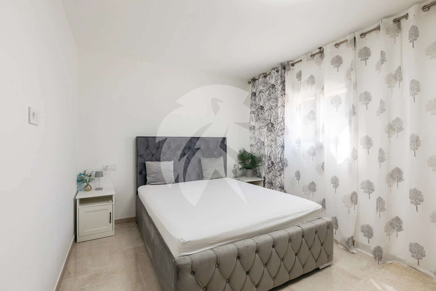 Moderne villa met zonne-energie en privé zwembad in Picassent