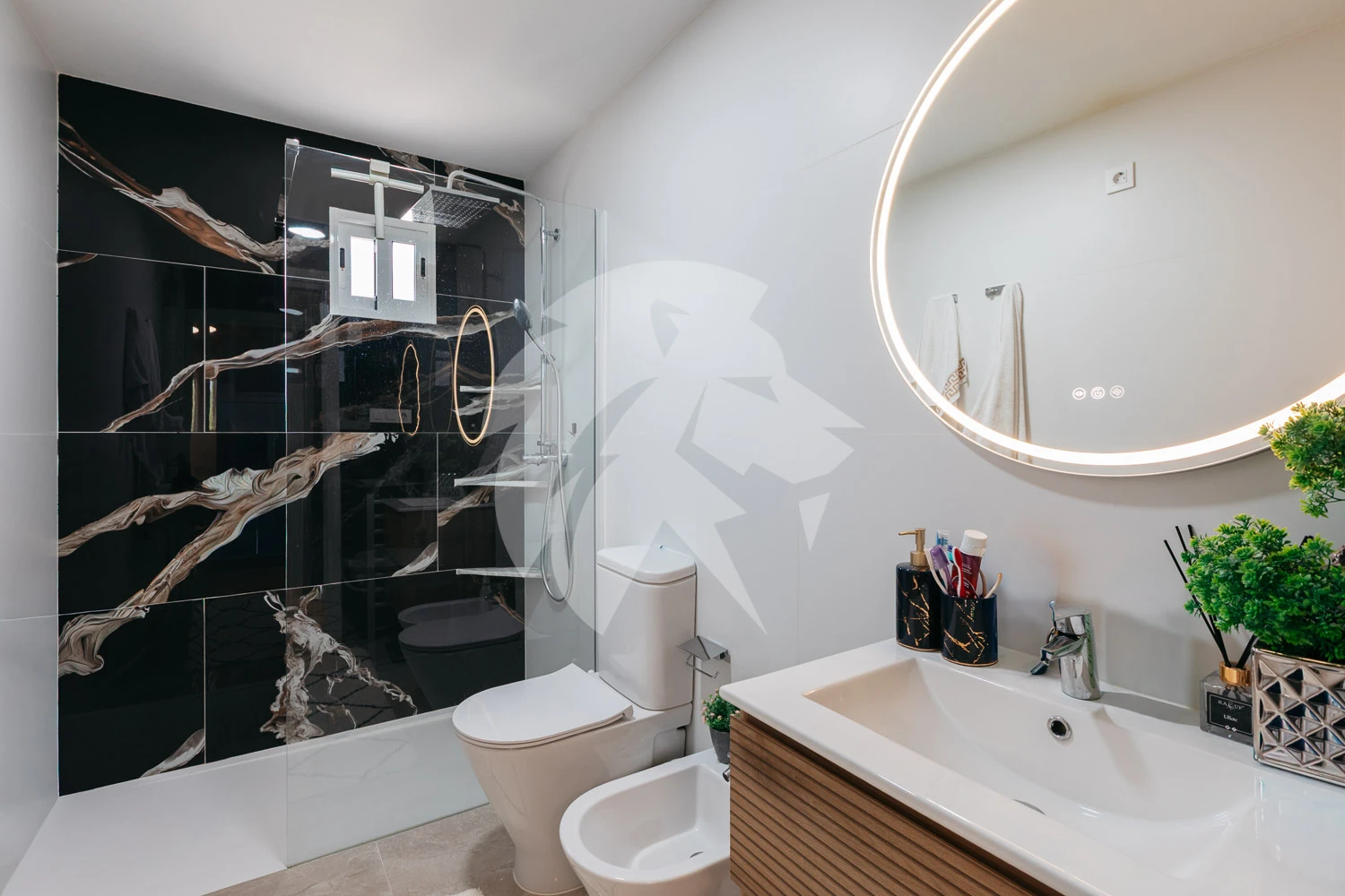 Moderne villa met zonne-energie en privé zwembad in Picassent