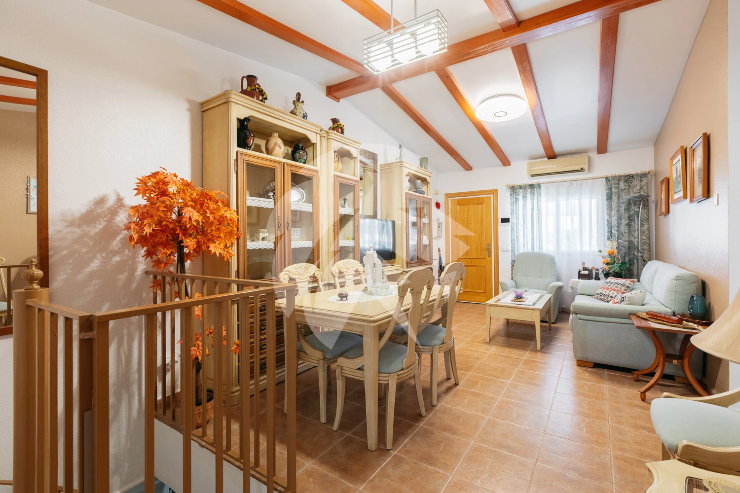 Villa met zwembad te koop in La Pobla de Vallbona