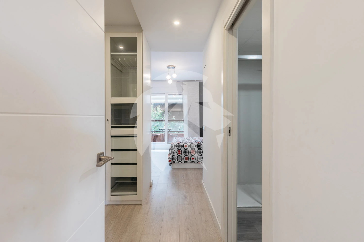 Volledig gerenoveerd appartement met 180 m² privé terras in Valencia