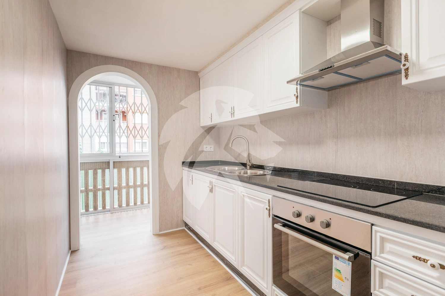 Appartement te koop in Valencia stad – La Malvarosa