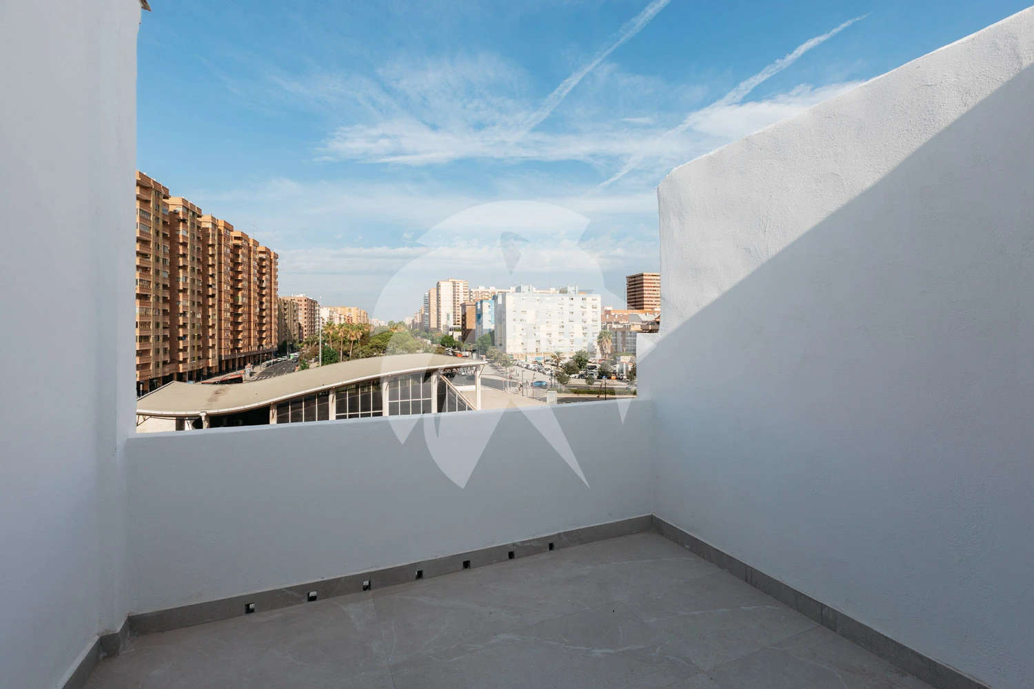 Penthouse met 2 terrassen te koop in Valencia stad – Cabanyal