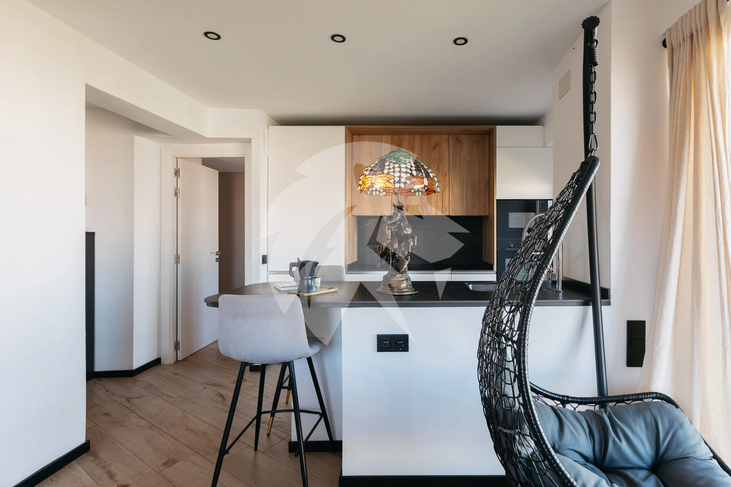 Gerenoveerd appartement met balkon te koop in Valencia stad – Morvedre
