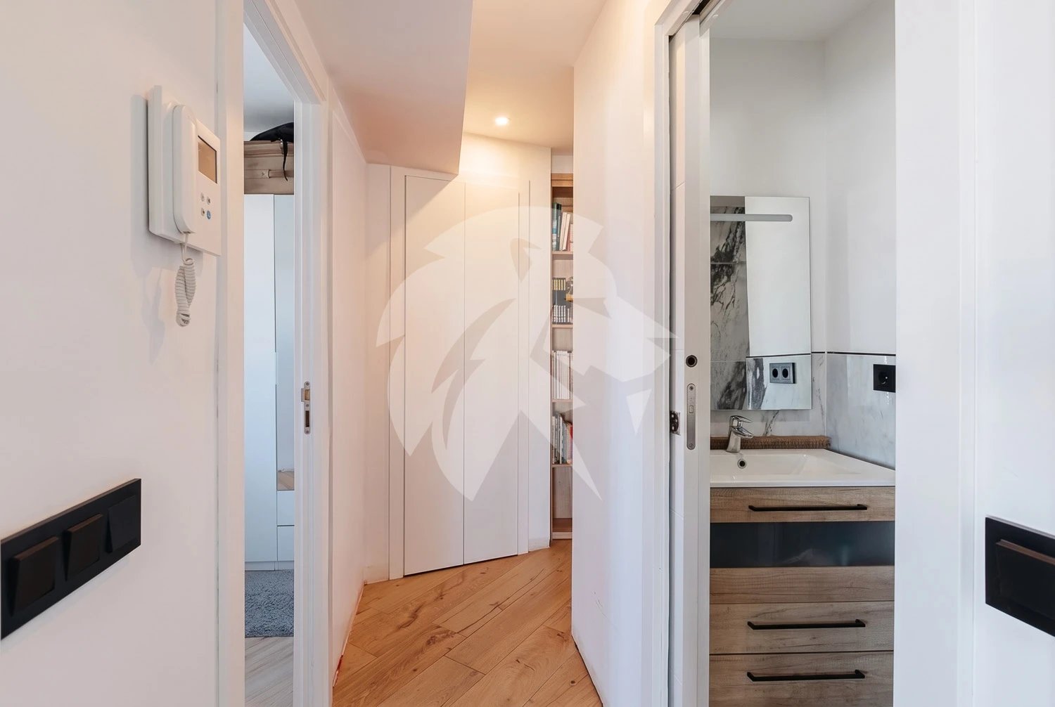 Gerenoveerd appartement met balkon te koop in Valencia stad – Morvedre