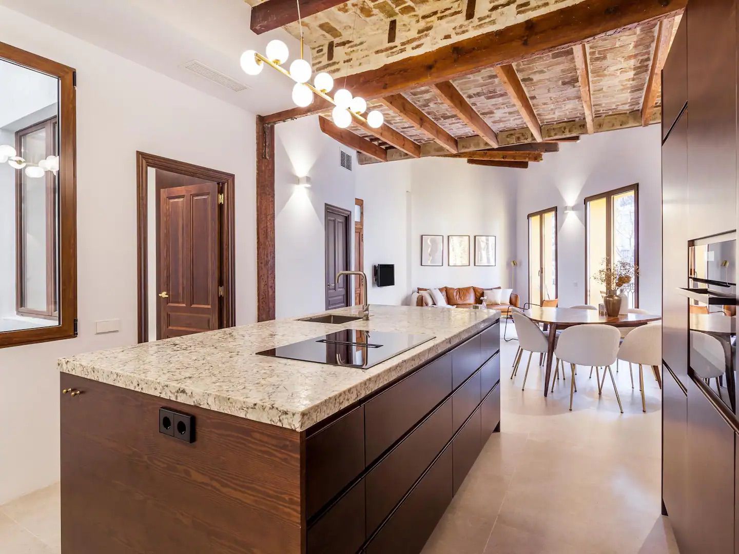 Gerenoveerd appartement te koop in Valencia stad – El Carmen