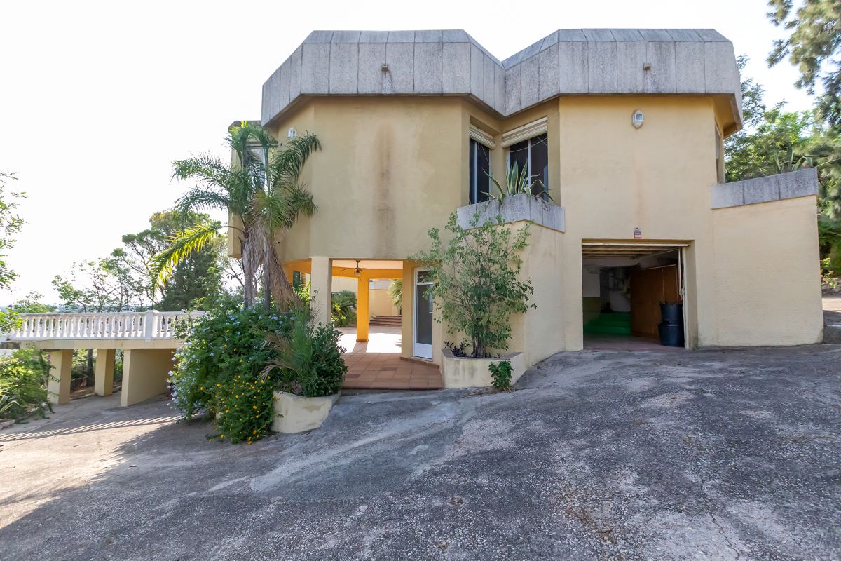 Villa met uitzicht te koop in Alzira