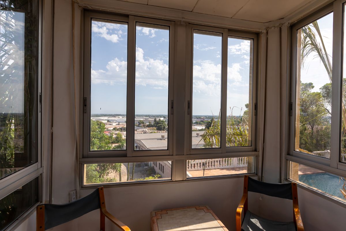Villa met uitzicht te koop in Alzira