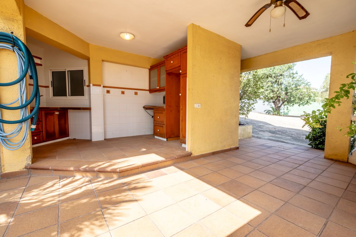 Villa met uitzicht te koop in Alzira