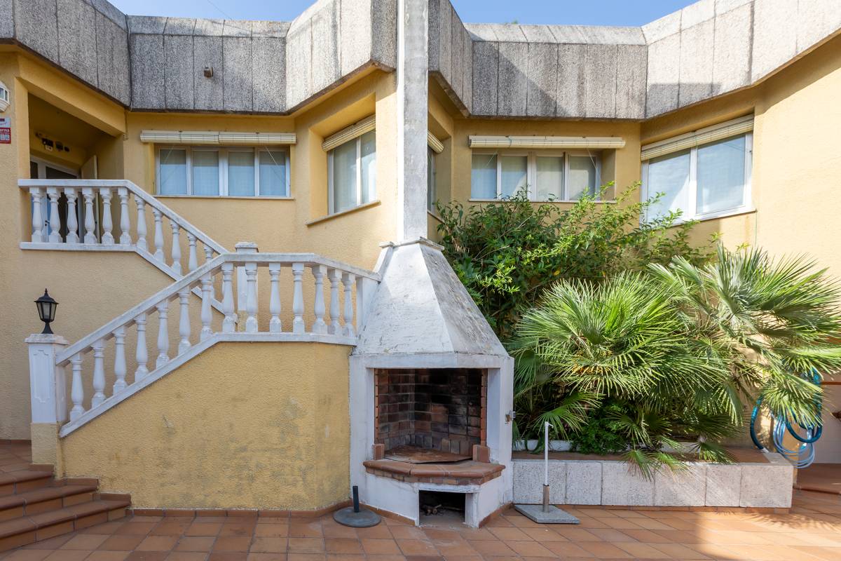 Villa met uitzicht te koop in Alzira