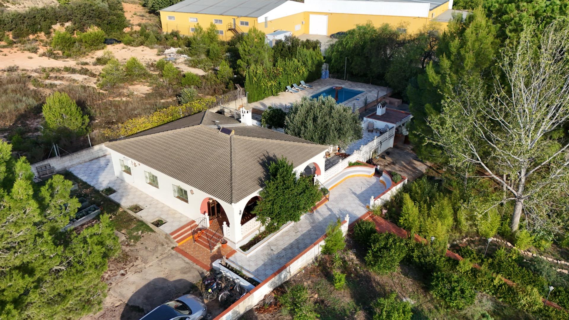 Villa te koop in Pedralba