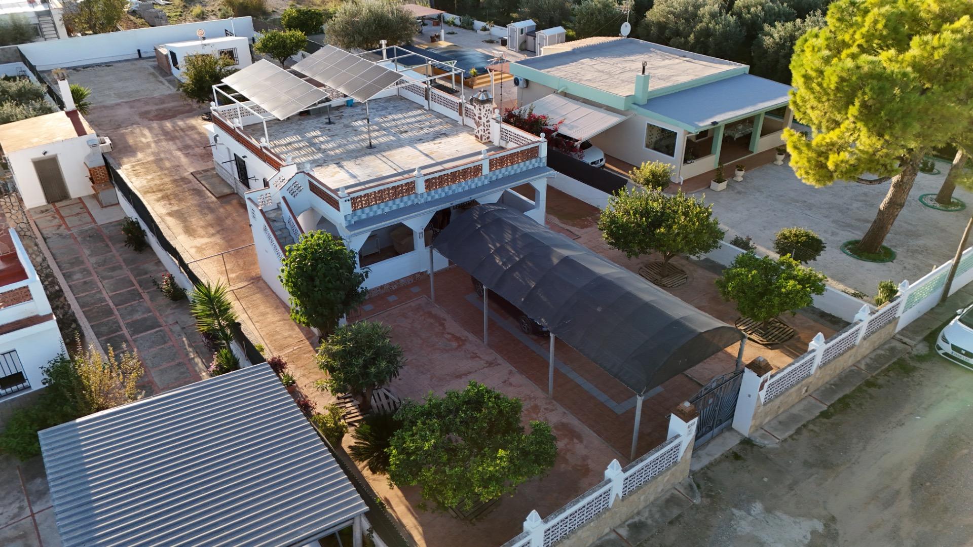 Villa te koop in Lliria