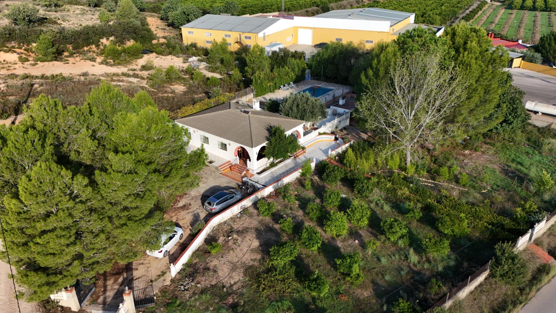 Villa te koop in Pedralba