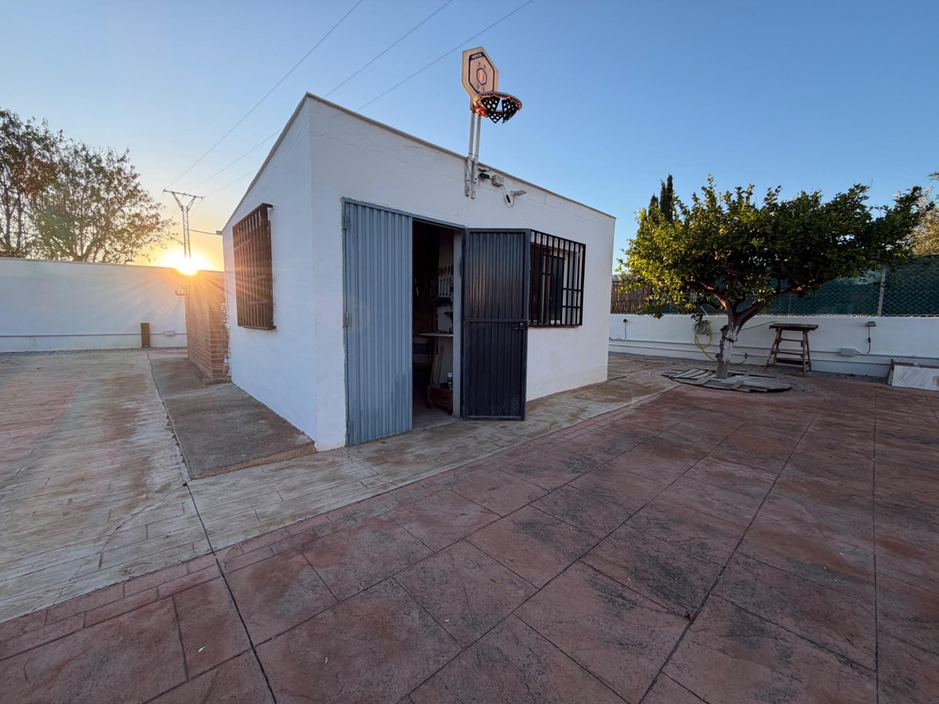 Villa te koop in Lliria