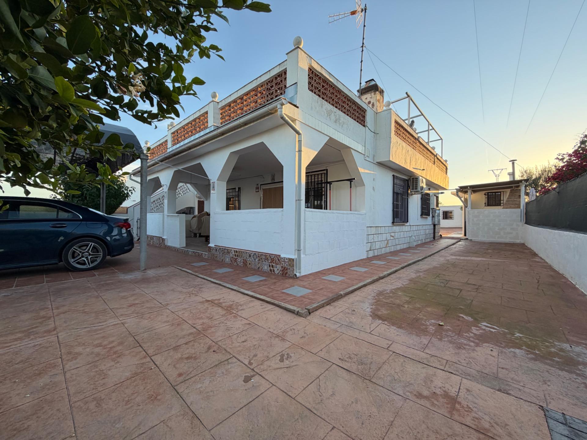Villa te koop in Lliria