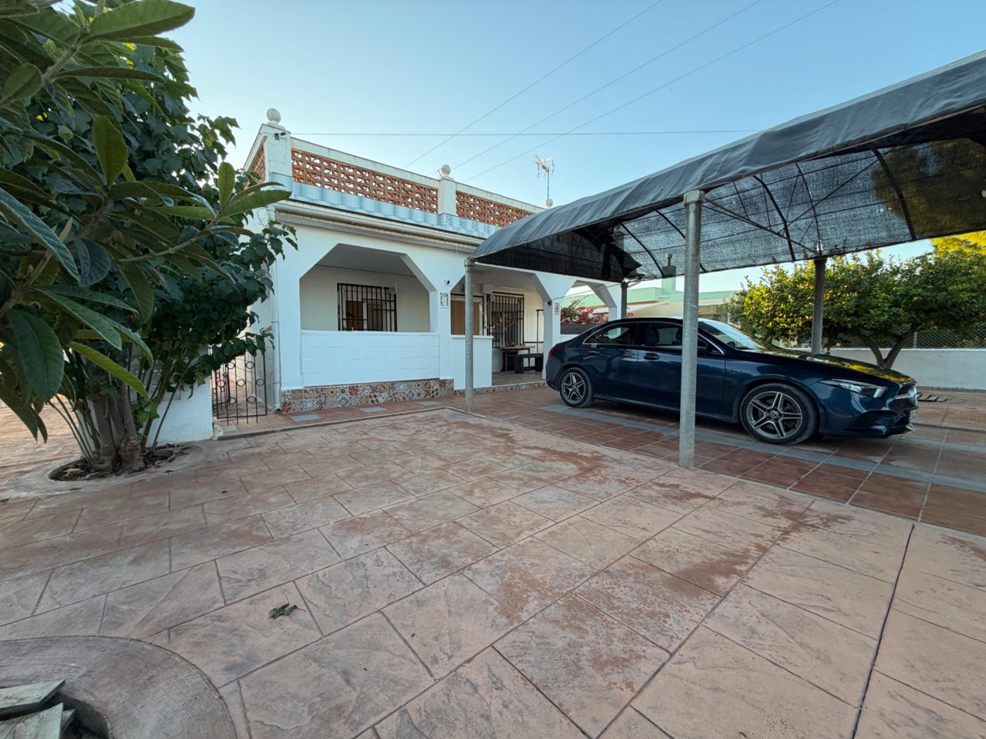 Villa te koop in Lliria