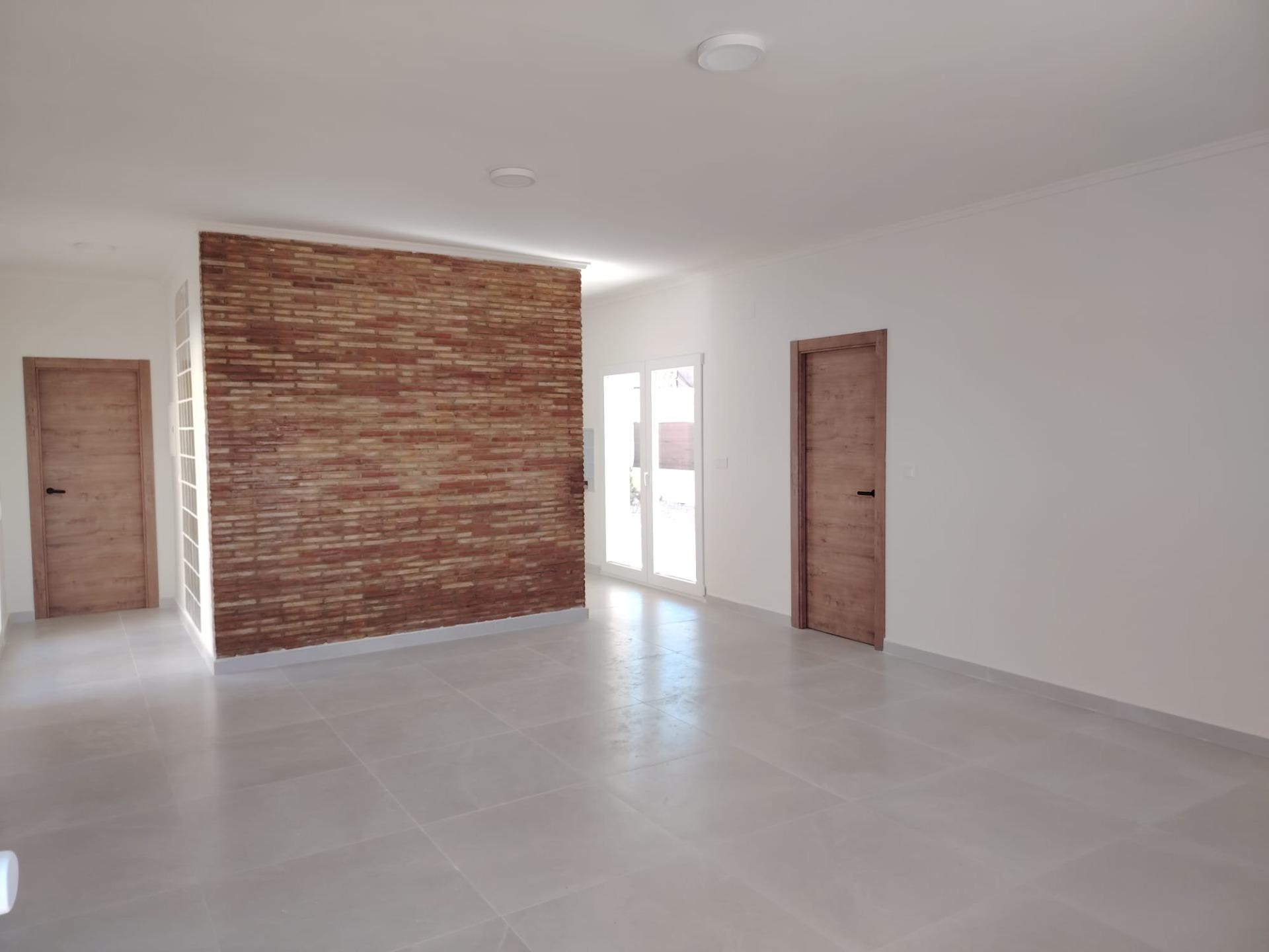 Villa te koop in Lliria