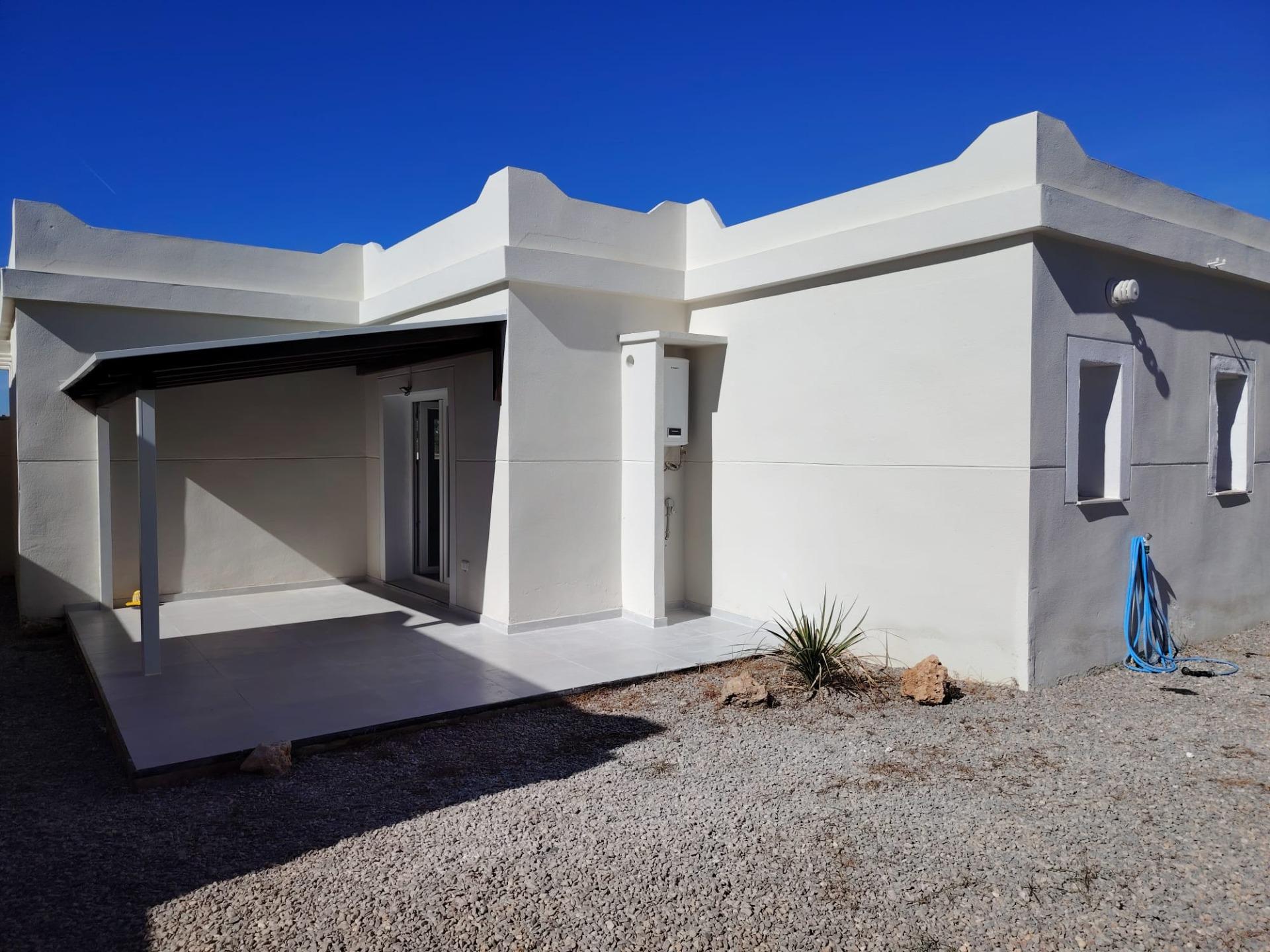 Villa te koop in Lliria