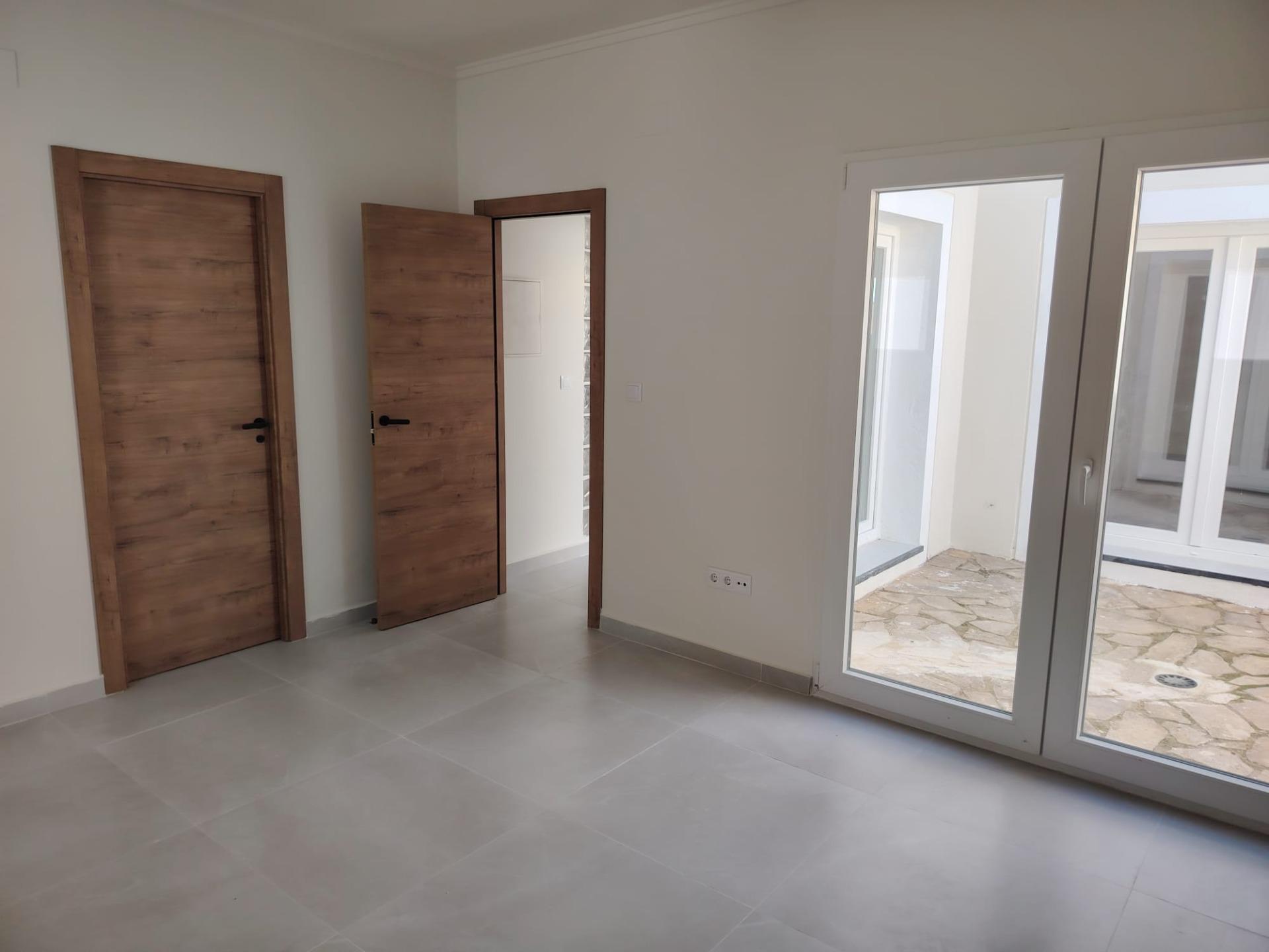 Villa te koop in Lliria