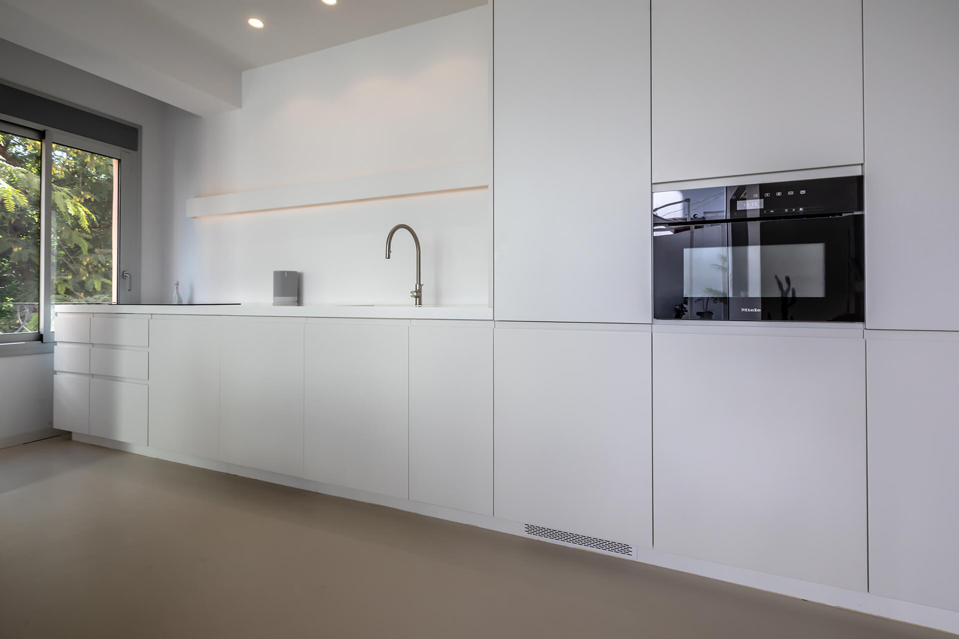Gerenoveerd appartement met terras te koop in Valencia stad – Ruzafa