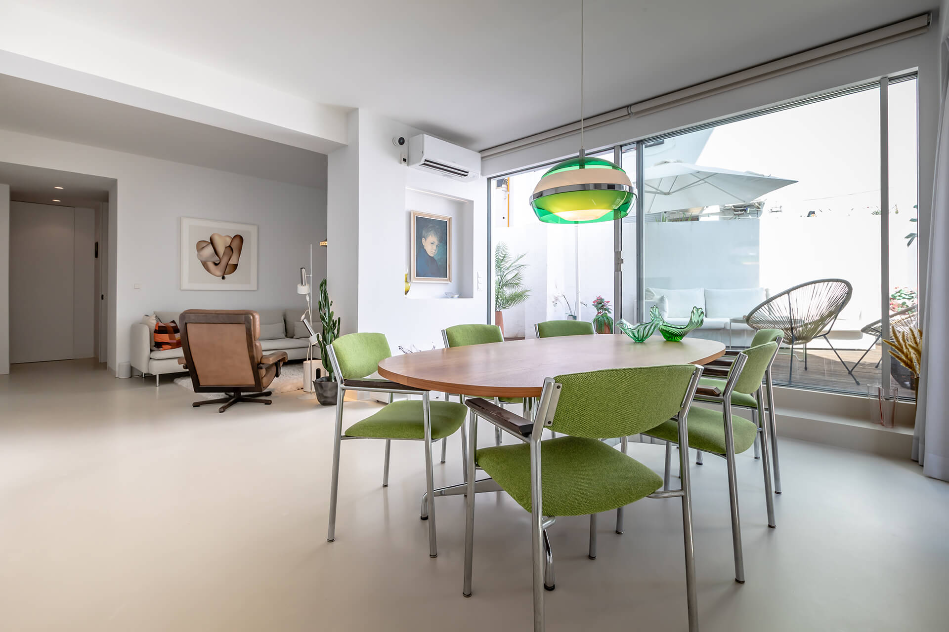 Gerenoveerd appartement met terras te koop in Valencia stad – Ruzafa