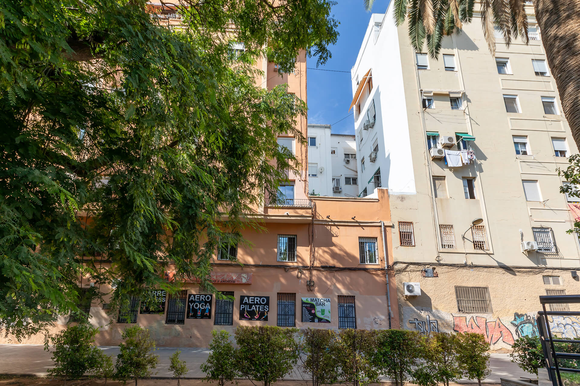 Gerenoveerd appartement met terras te koop in Valencia stad – Ruzafa