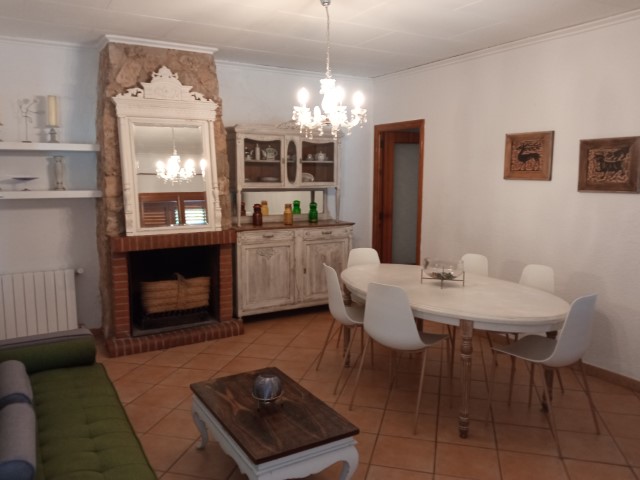 Geschakelde woning te koop in La Drova