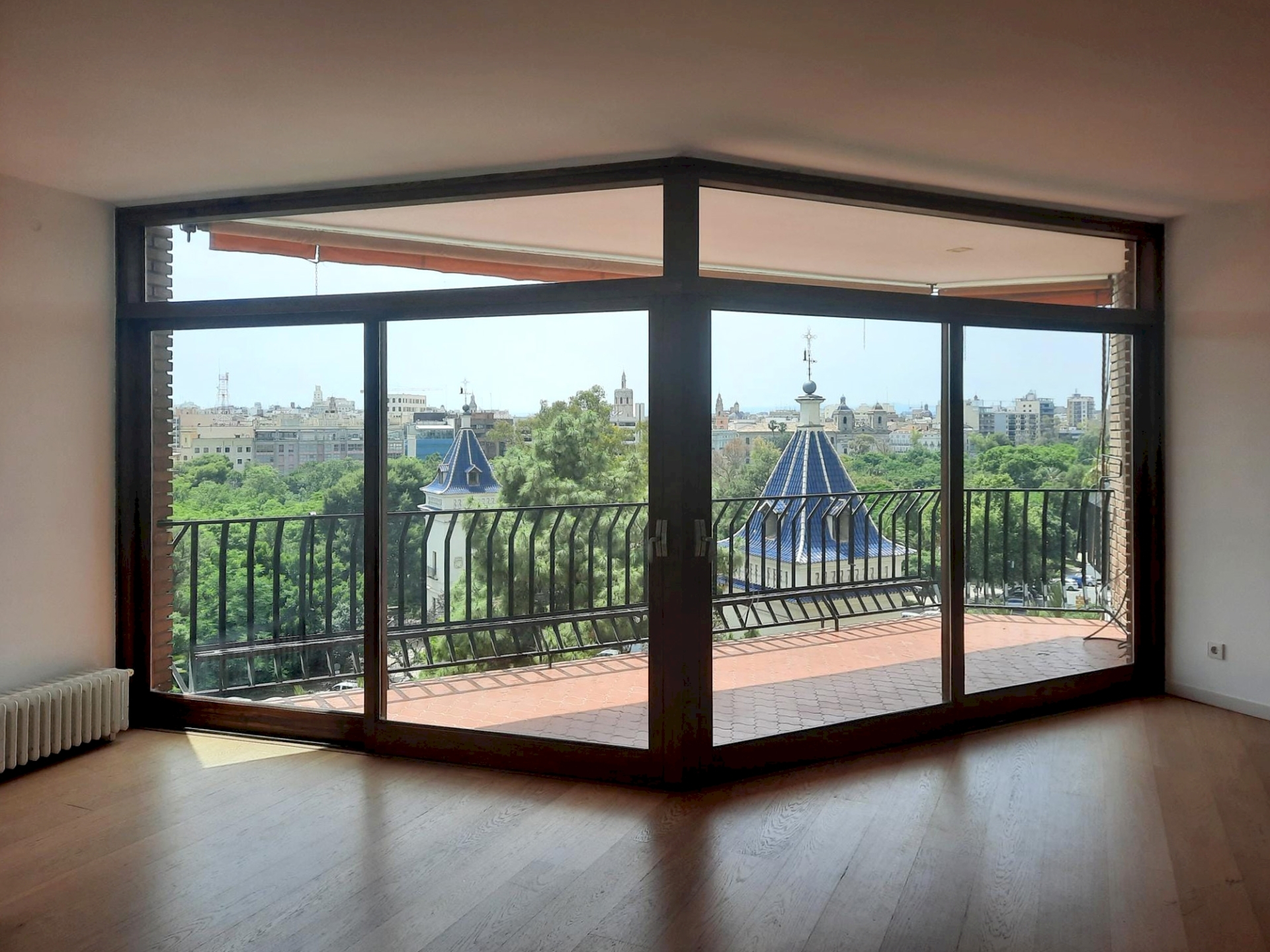 Appartement met terras te koop in Valencia stad