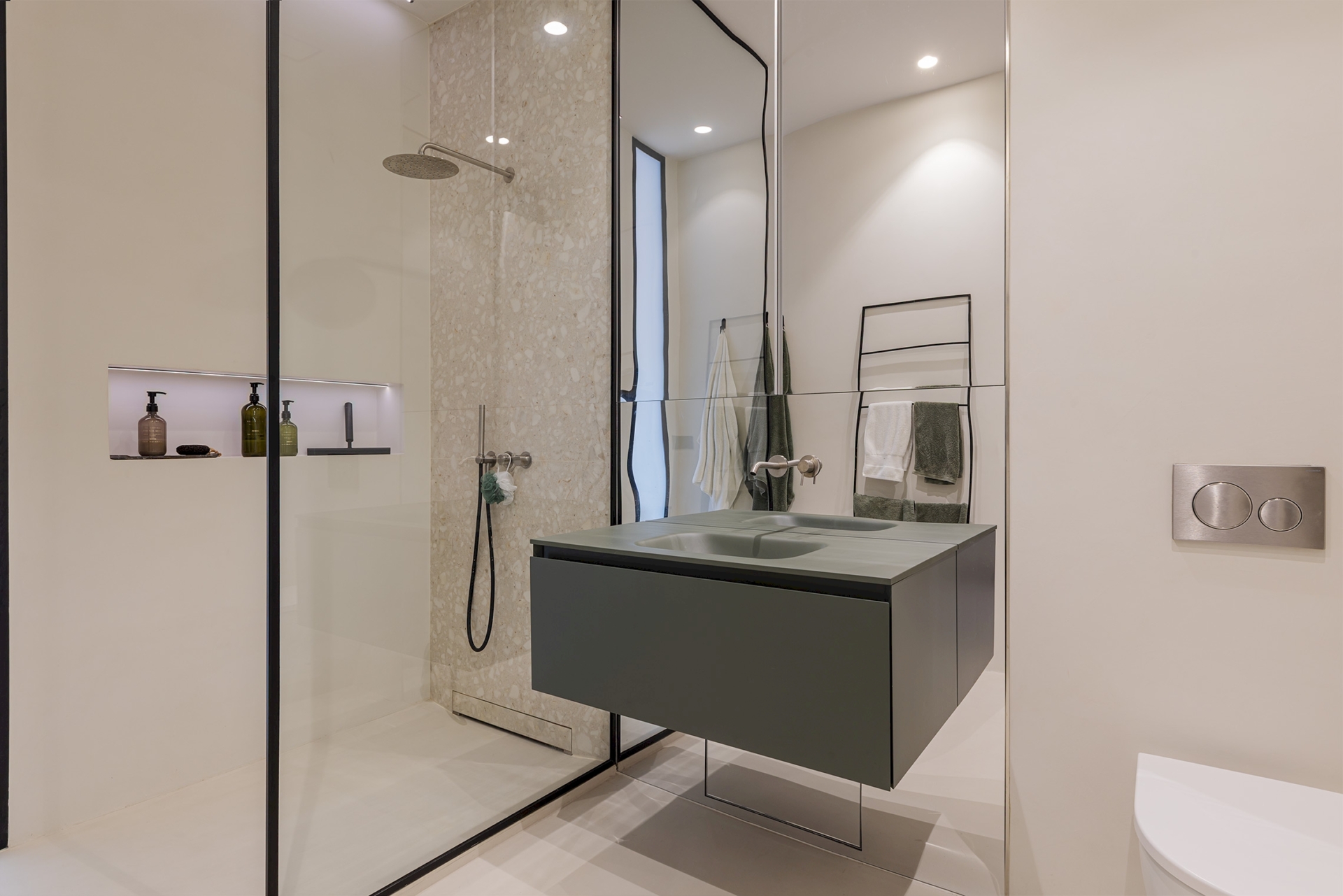 Gerenoveerd appartement te koop in Valencia – Ruzafa