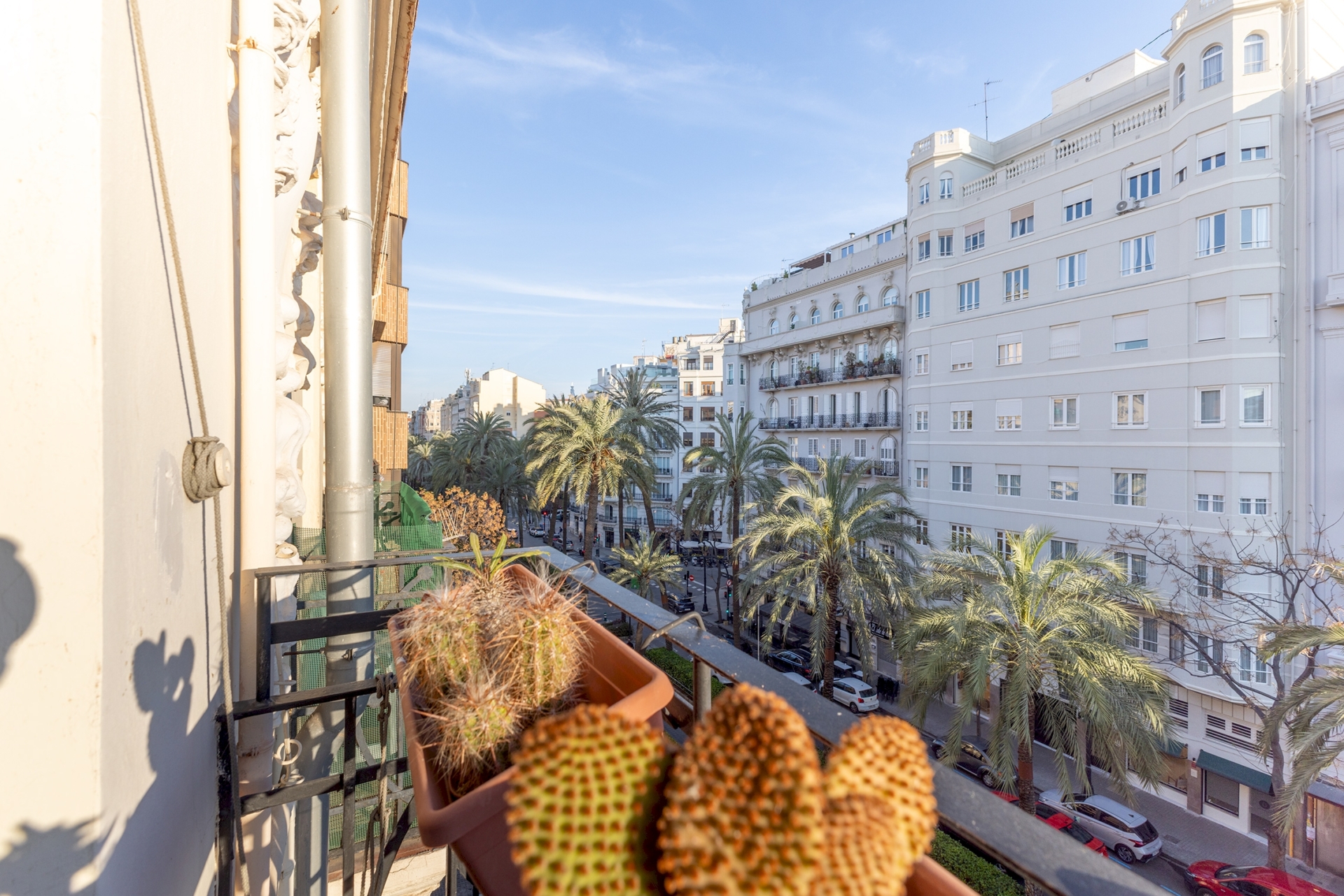 Gerenoveerd appartement te koop in Valencia stad – Gran Via