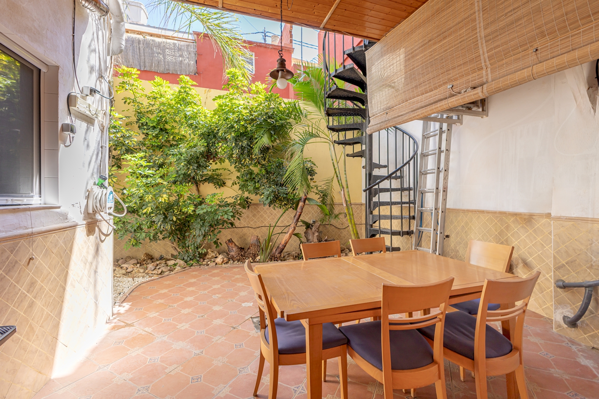 Geschakelde woning te koop in Valencia stad – Cabanyal