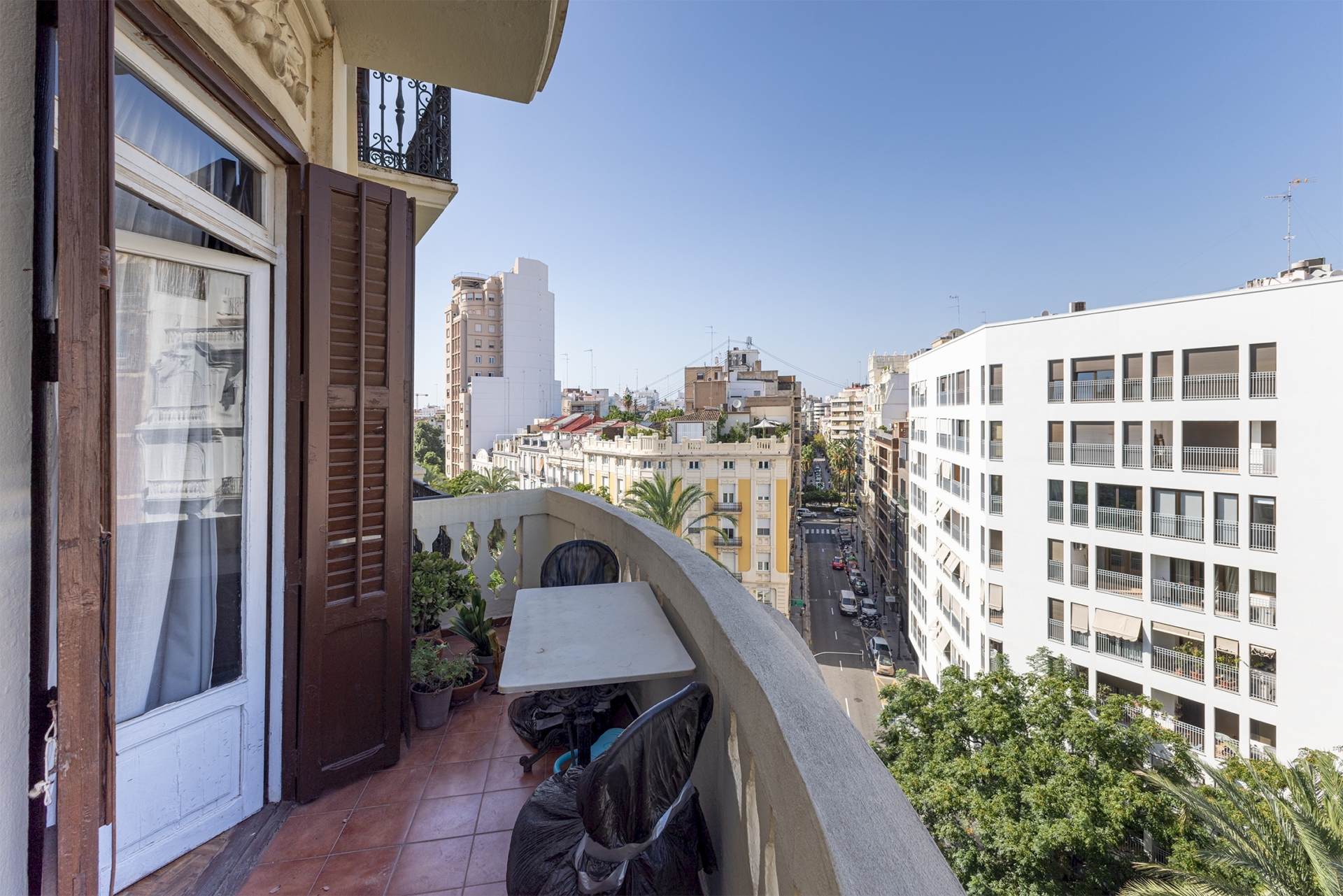 Appartement met terras te koop in Valencia stad – Gran Via