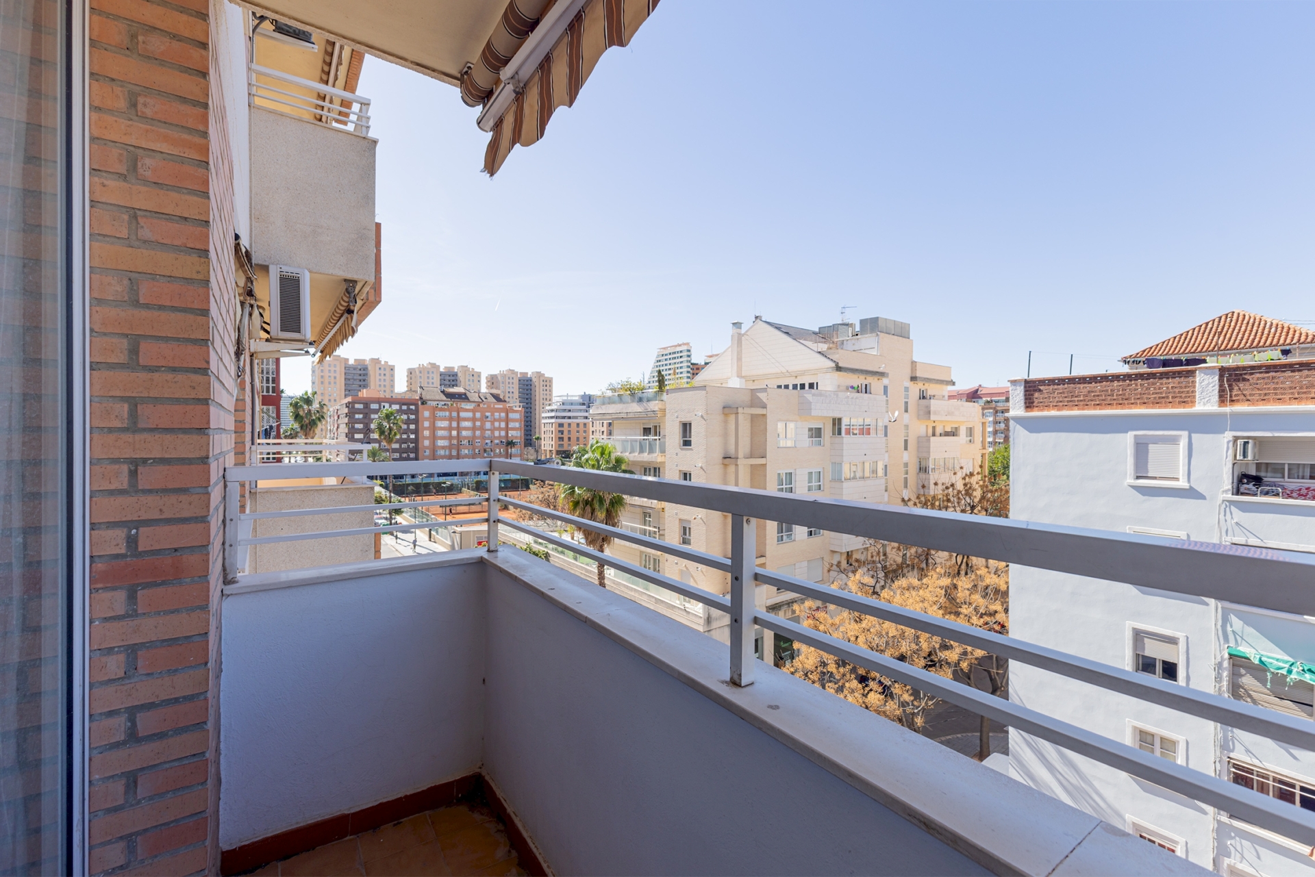 Appartement met garageplek te koop in Valencia stad – Camins al Grau