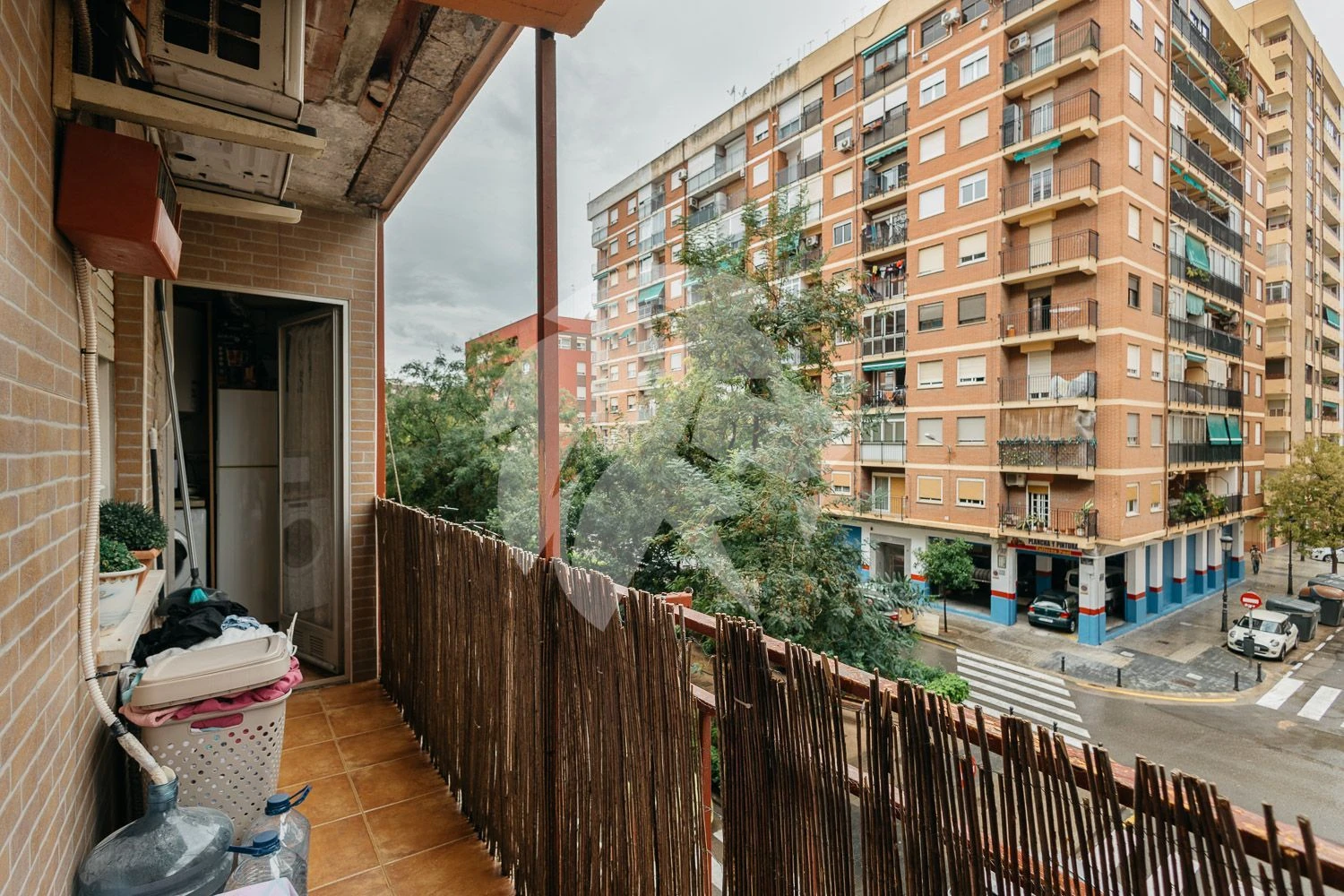 Appartement met balkon te koop in Valencia stad – Rascanya