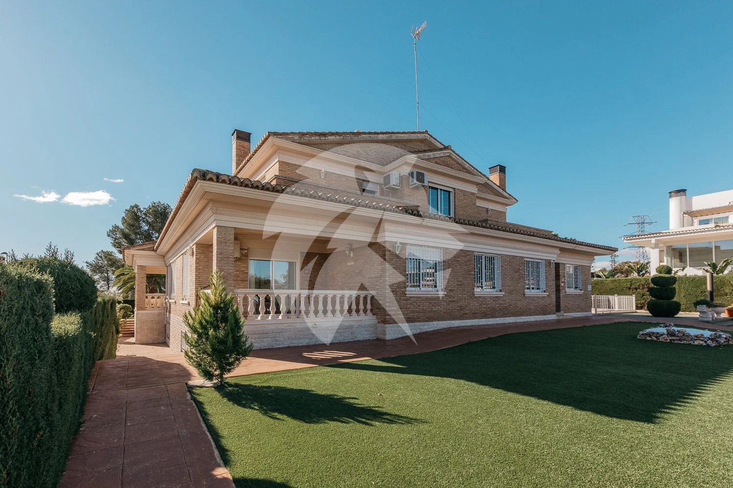Villa met zwembad te koop in Torrent