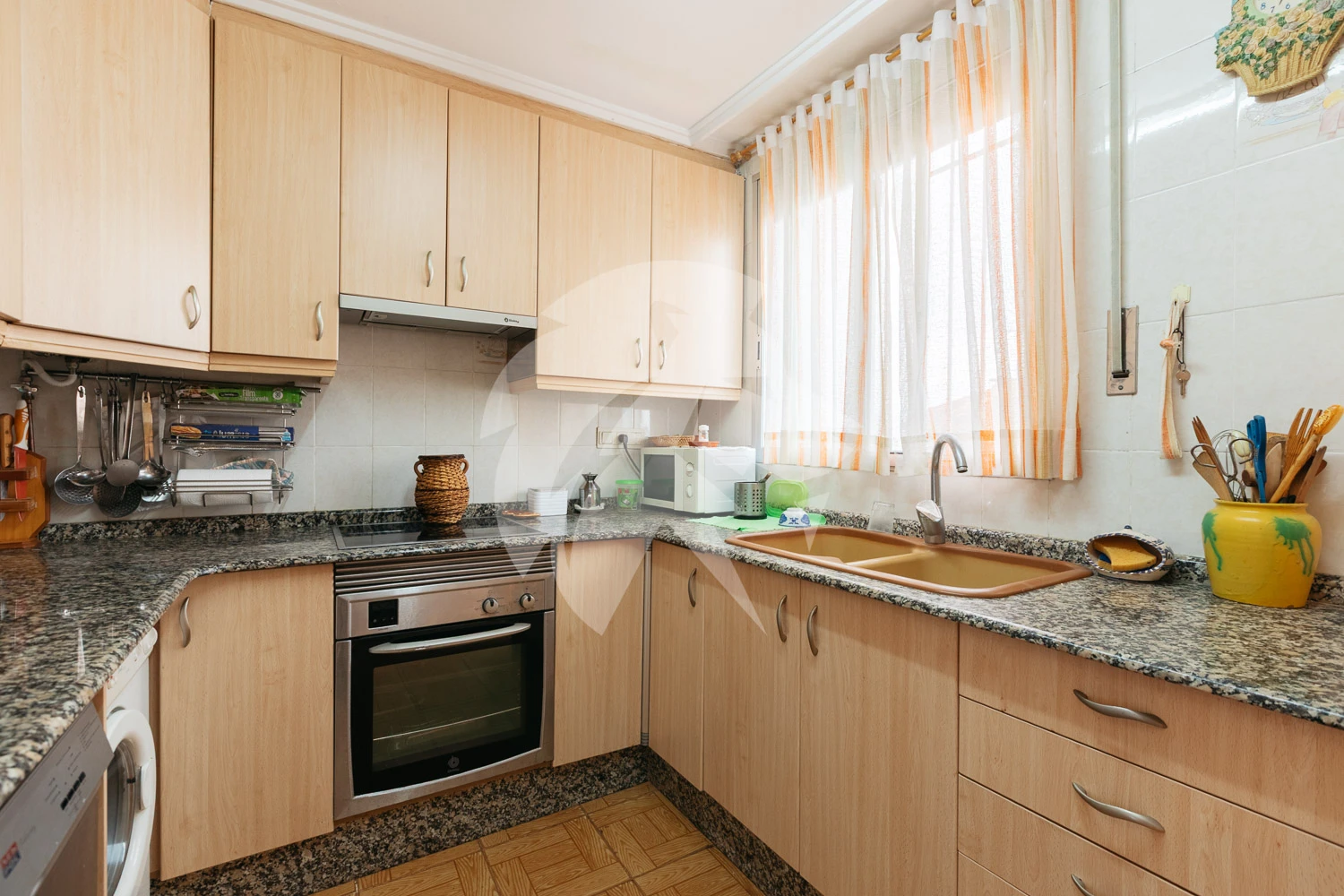 Villa met gastenverblijf te koop in Lliria