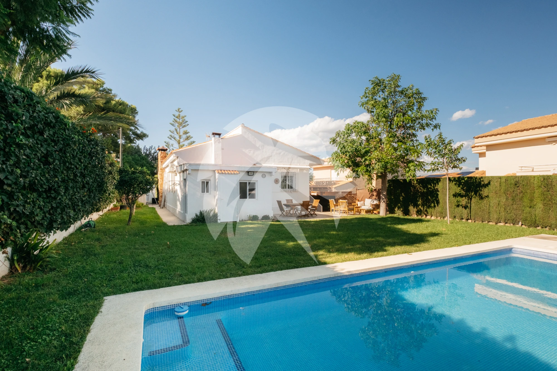 Villa met zwembad te koop in Betera