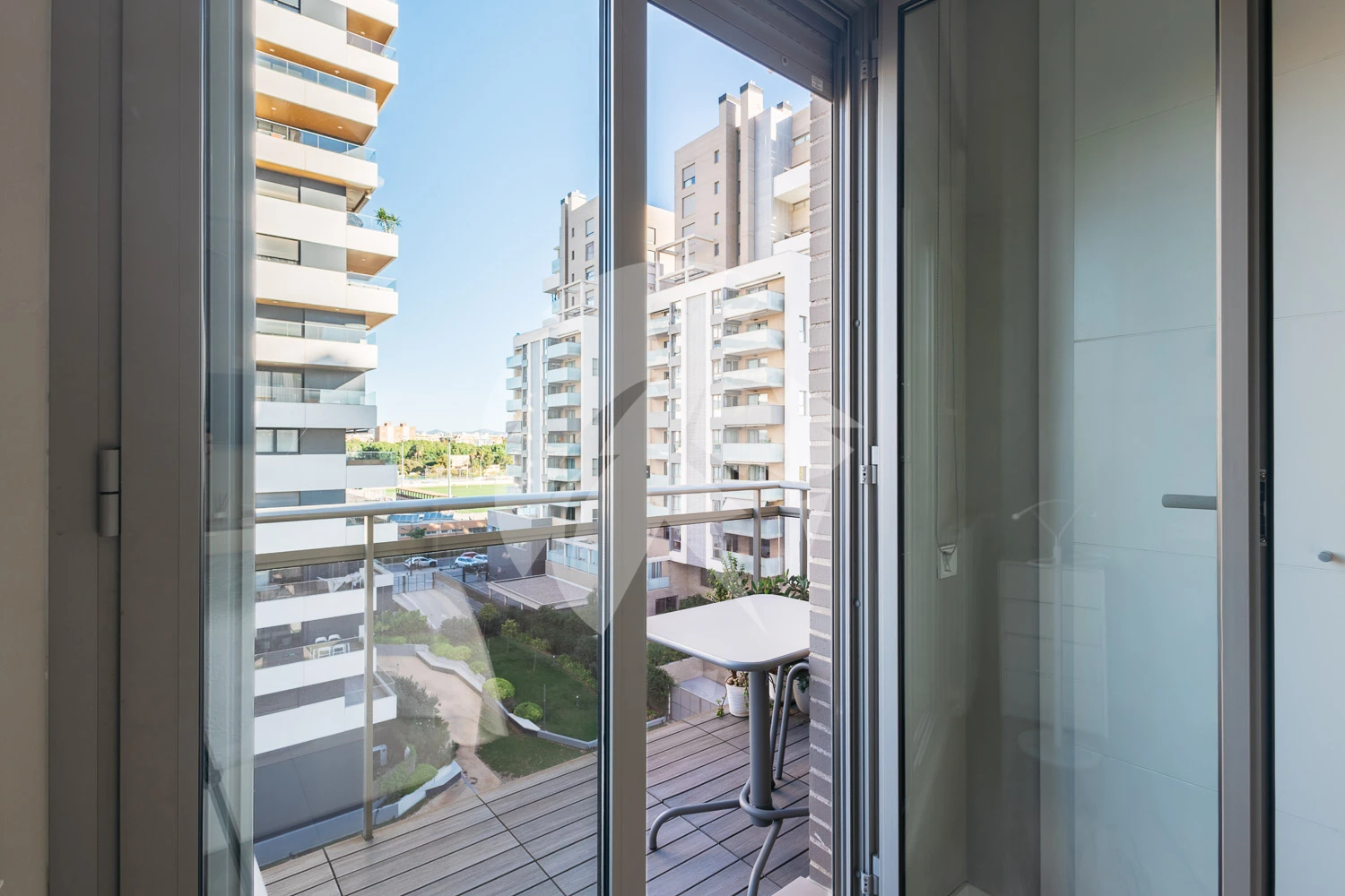 Appartement met zwembad en garage te koop in Valencia stad