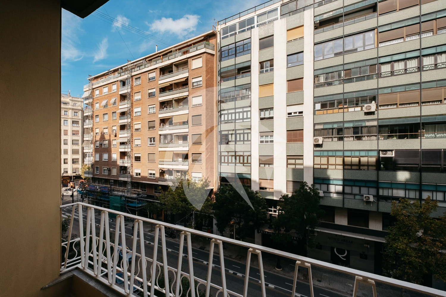 Gerenoveerd appartement te koop in Valencia – Extramurs