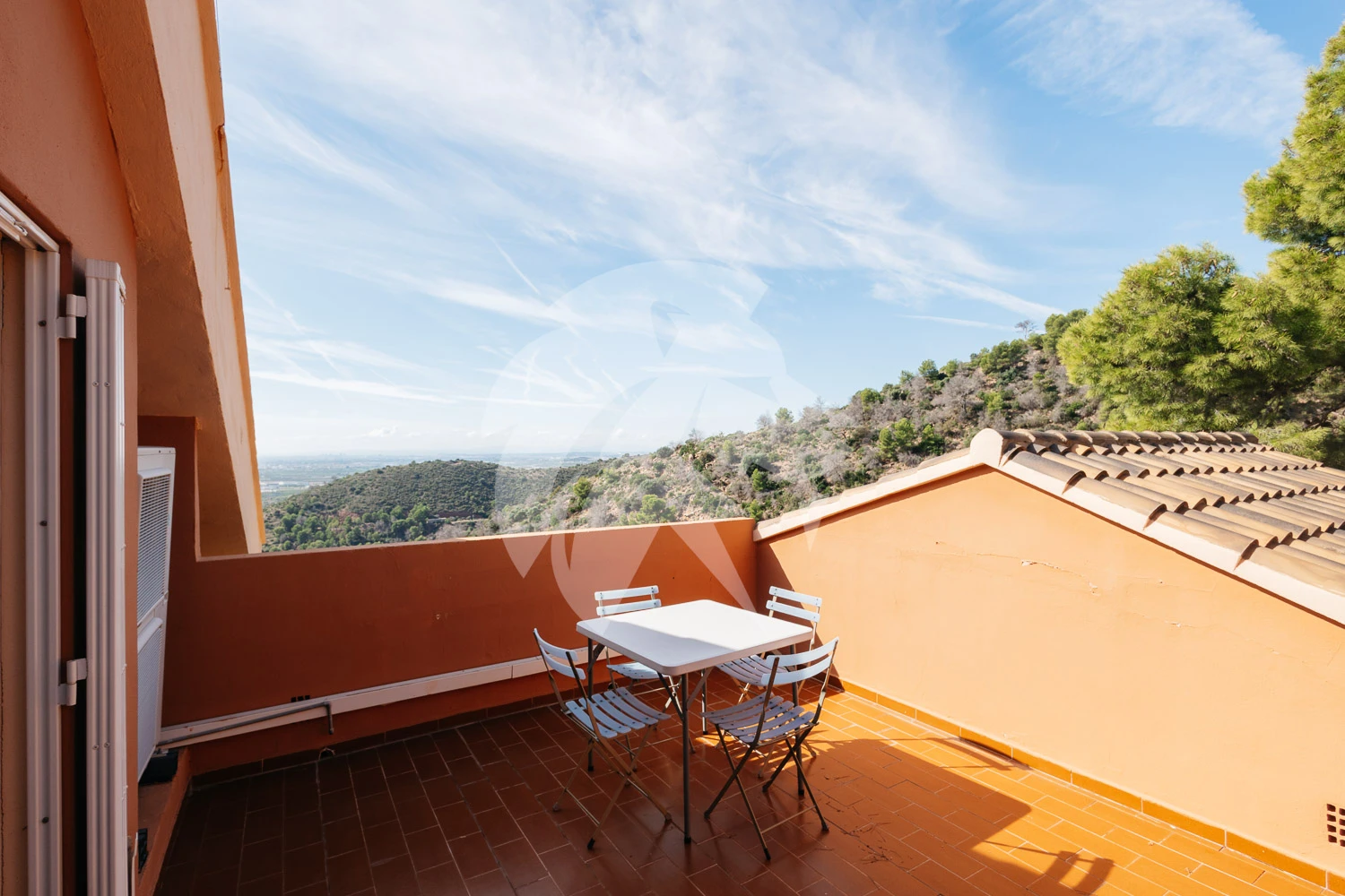 Villa met zwembad te koop in Sagunto