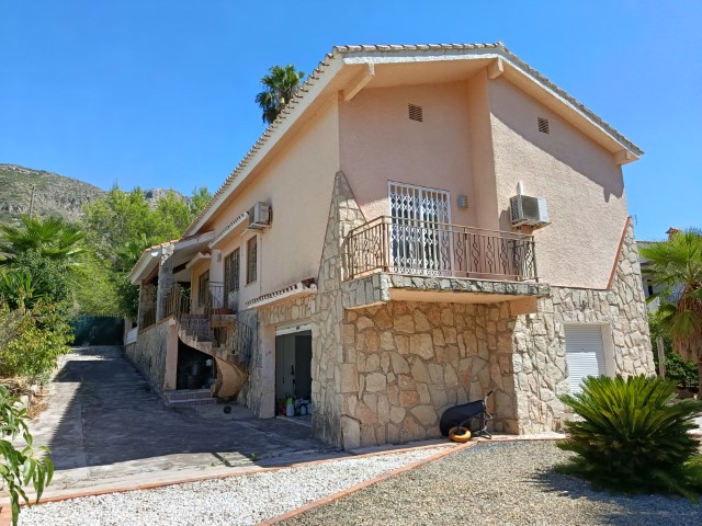 Villa te koop in La Drova