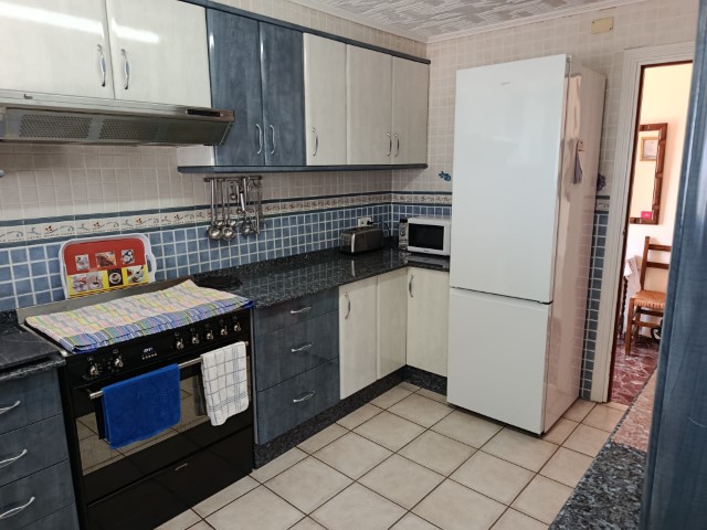 Villa te koop in Ador