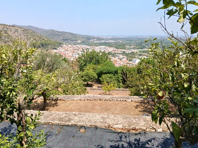 Villa te koop in Ador