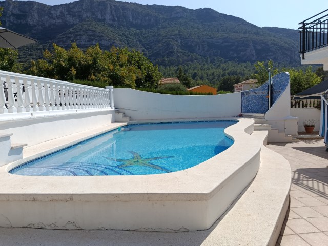 Villa te koop in La Drova