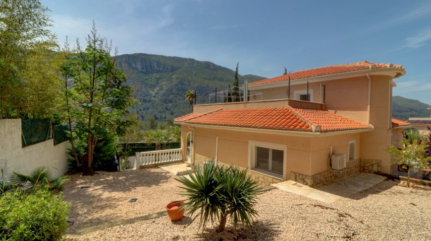 Villa te koop in La Drova