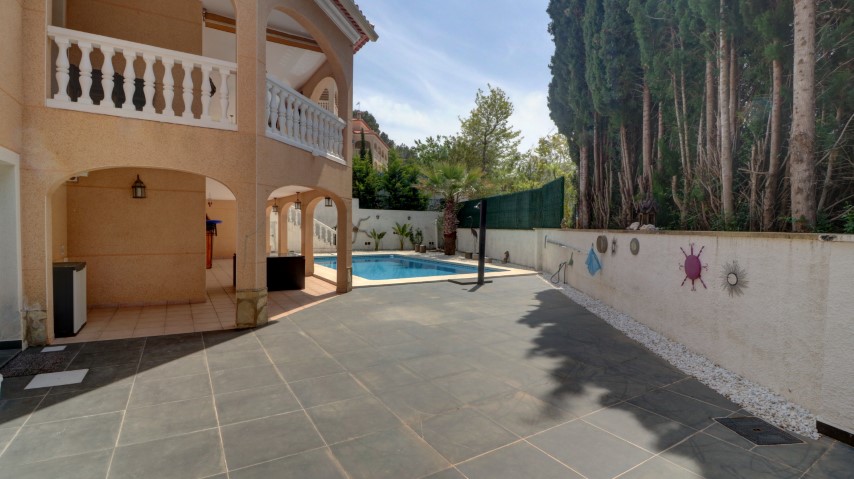 Villa te koop in La Drova